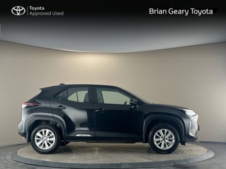 2024 Toyota Yaris Cross HYBRID LUNA €29,950