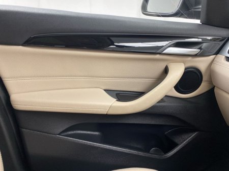 2022 BMW X1 - thumbnail 11