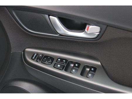 2022 Hyundai Kona 1.0 T-GDI Executive Two Tone Roof €22,950 thumbnail