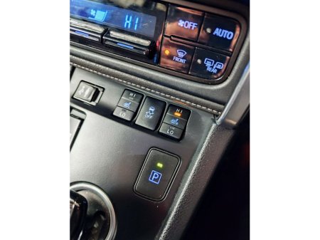 2016 Toyota Auris - thumbnail 15