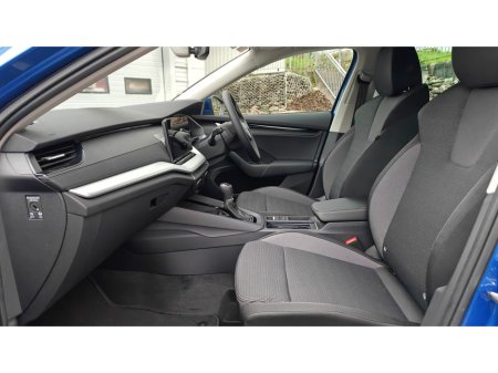 2026 Skoda Octavia COMBI SELECTION 2.0 TDI 115 BHP- NEW CAR WITH DELIVERY MILEAGE AND FACTORY WARRANTY-GREAT SAVING €37,950 thumbnail