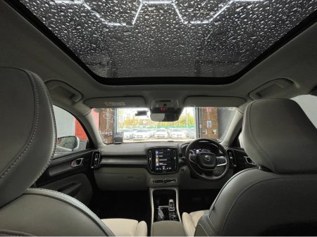 2020 Volvo XC40 - thumbnail 17