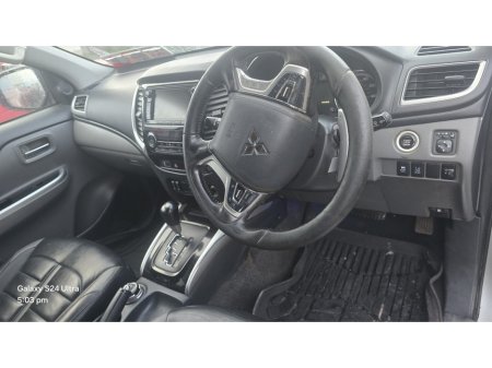 2017 Mitsubishi L200 - thumbnail 10