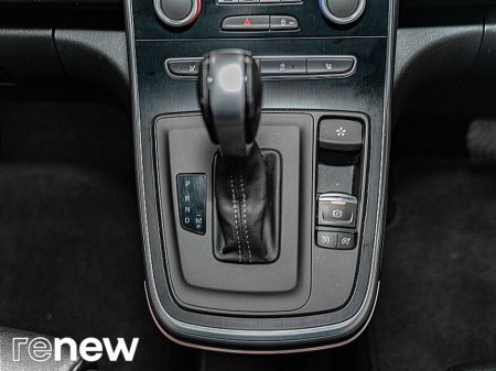 2017 Renault Grand Scenic 1.5 dCi 110 SIGNATURE *7 Seater* €19,900 thumbnail