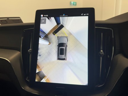 2026 Volvo XC60 - thumbnail 7