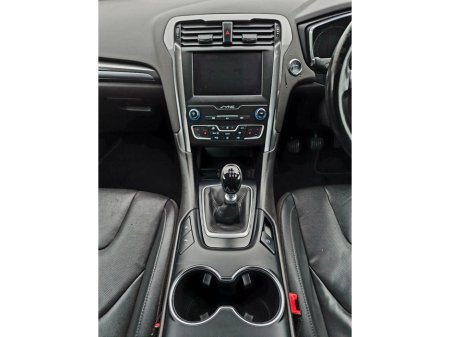 2021 Ford Mondeo - thumbnail 10