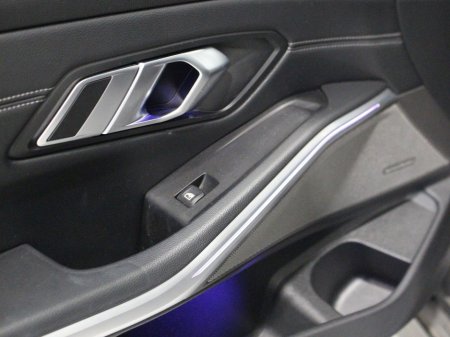 2019 BMW 3 Series - thumbnail 20