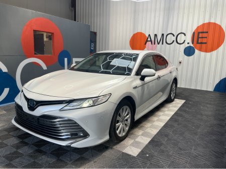 2019 Toyota Camry 2.5 HYRBID / 94k KMs / REVERSE CAMERA , ADAPTIVE CRUISE & MORE €22,950