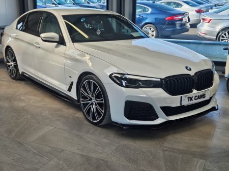 2021 BMW 5 Series - thumbnail 1