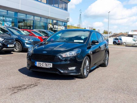 2017 Ford Focus - thumbnail 14