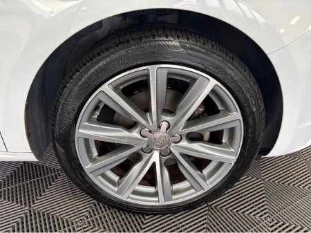 2013 Audi A1 - thumbnail 5