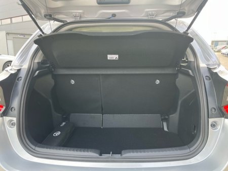 2025 Toyota Yaris - thumbnail 10