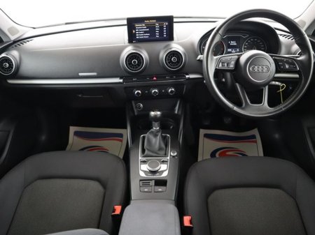 2018 Audi A3 - thumbnail 13