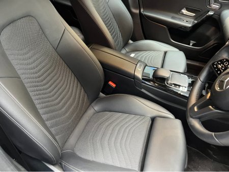 2020 Mercedes-Benz A Class - thumbnail 10