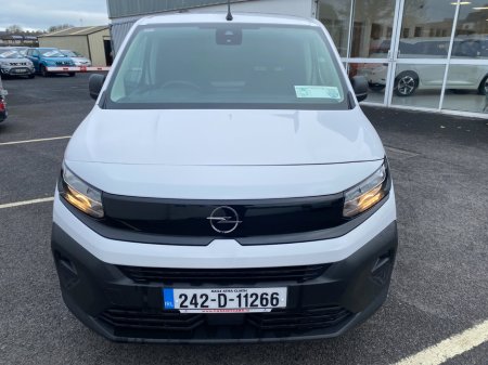 2024 Opel Combo  €20,950 thumbnail
