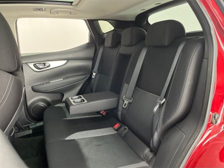 2019 Nissan Qashqai 1.3 SV PREMIUM DCT 4DR**PANORAMIC ROOF**MULTIFUNCTIONAL STEERING WHEEL**SEMI DIGITAL DASH**REVERSE CAMERA**PARKING SENSORS**BLACK CLOTH INTERIOR**FINANCE AVAILABLE** €18,495 thumbnail