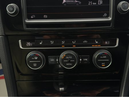 2015 Volkswagen Golf - thumbnail 18