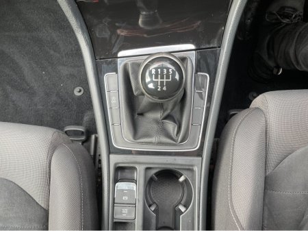 2014 Volkswagen Golf HIGHLINE 1.6 TDI MANUAL 5SPEED 105HP 5DR 6SPEED FWD €9,450 thumbnail