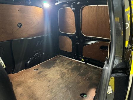 2021 Citroen Berlingo - thumbnail 25