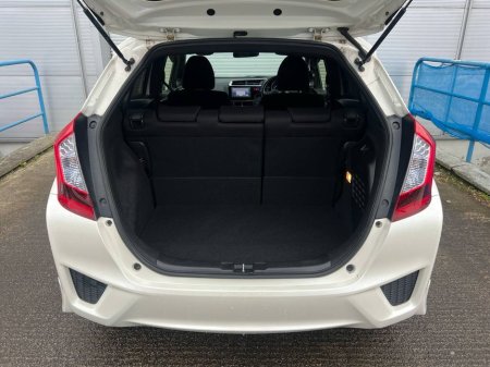 2016 Honda Fit - thumbnail 13