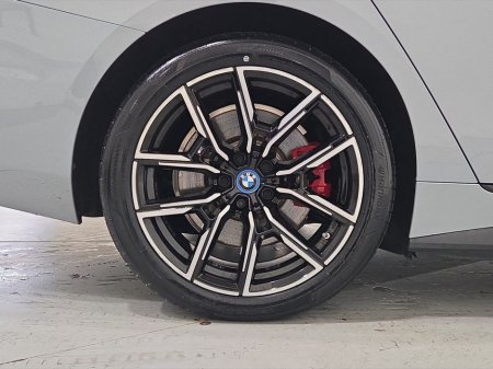 2023 BMW i4 - thumbnail 14