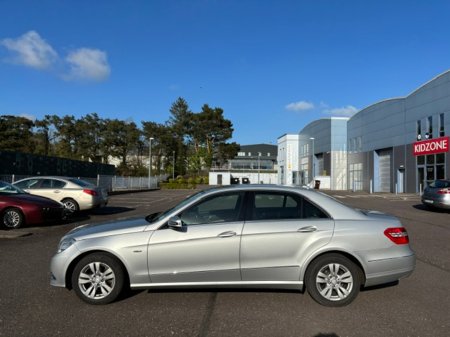 2011 Mercedes-Benz E Class - thumbnail 4