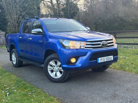 2017 Toyota Hilux - thumbnail 10