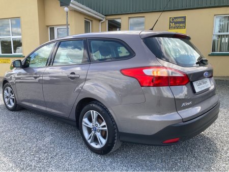 2014 Ford Focus - thumbnail 3