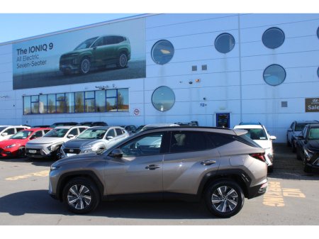 2021 Hyundai Tucson - view 2