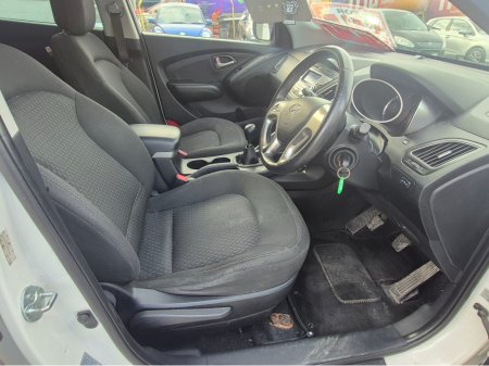 2012 Hyundai ix35 - thumbnail 6