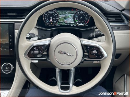 2021 Jaguar F-Pace AWD 2.0 I4 PHEV 404 PS Auto €39,900 thumbnail