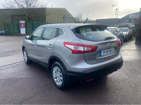 2017 Nissan Qashqai 1.2 PET XE E6 4DR €11,250 thumbnail