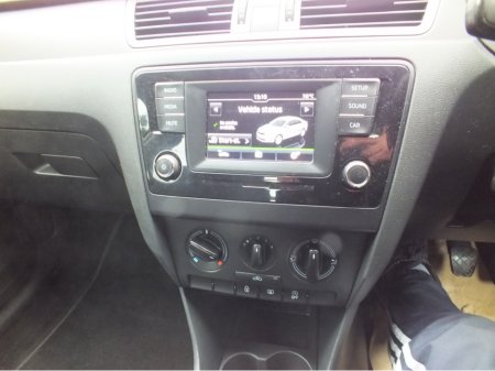 2016 Skoda Rapid 1.4 TDI S 90PS €5,950 thumbnail