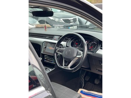 2021 Volkswagen Passat 2.0 TDI 150HP Business €18,950