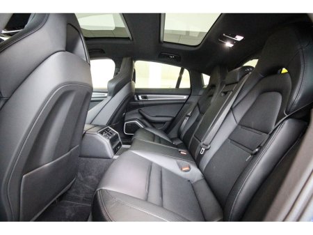 2023 Porsche Panamera - thumbnail 29