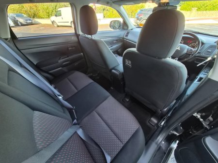 2017 Mitsubishi ASX - thumbnail 9