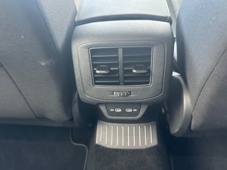 2022 Volkswagen T-Roc 1.0 TSI 110HP Style €25,950 thumbnail