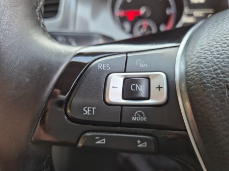 2016 Volkswagen Golf - thumbnail 16