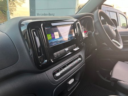 2026 Mercedes-Benz Vito SOLID REAR TAILGATE thumbnail