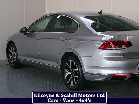 2021 Volkswagen Passat - photo 11