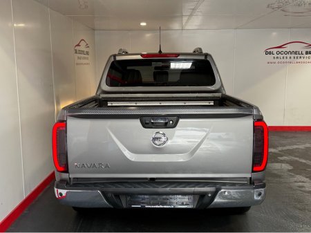 2017 Nissan Navara 2.3 DCI TEKNA 4DR AUTO €19,950 thumbnail