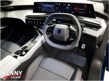 2025 Peugeot 5008 eALLURE 73KWH 210BHP €46,991