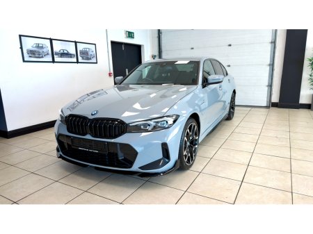 2025 BMW 3 Series - thumbnail 7