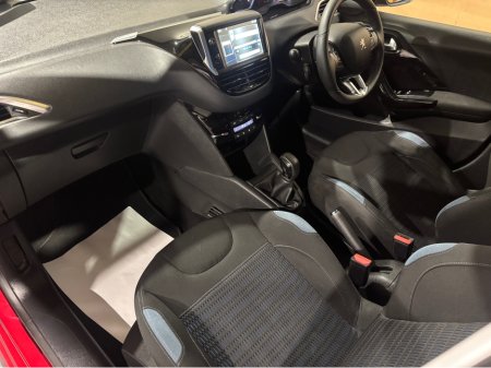 2014 Peugeot 208 - thumbnail 14