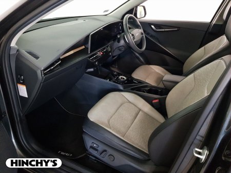 2023 Kia Niro - view 4