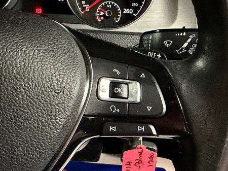 2014 Volkswagen Golf - thumbnail 38