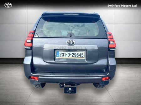 2023 Toyota Landcruiser - view 4