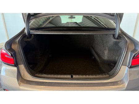 2023 BMW 5 Series - thumbnail 9