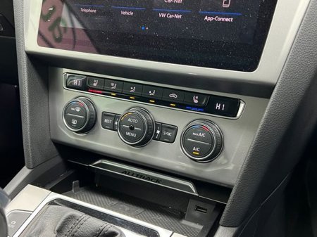 2020 Volkswagen Passat - thumbnail 27