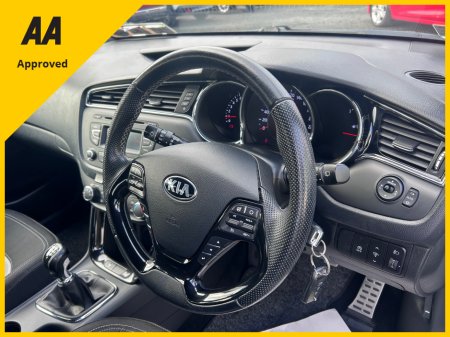 2017 Kia Ceed 2017 KIA CEED 1.0 PETROL GT LINE LOW KMS €10,950 thumbnail